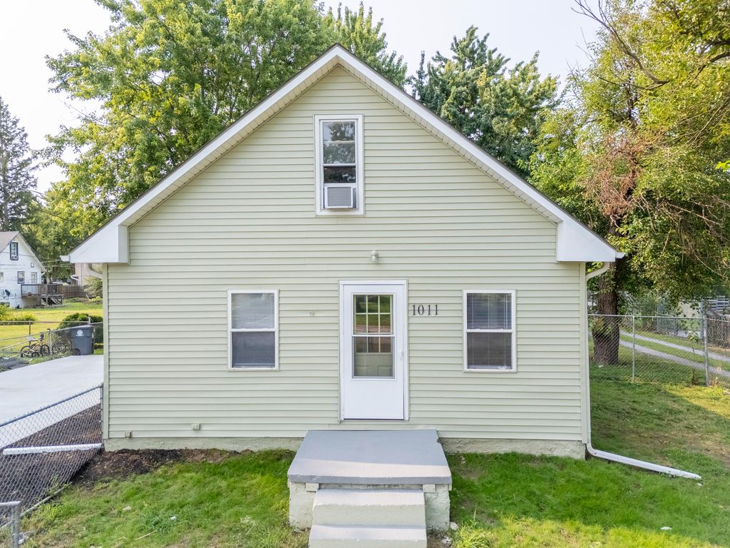 1011 24TH Avenue, Council Bluffs, IA 51501
