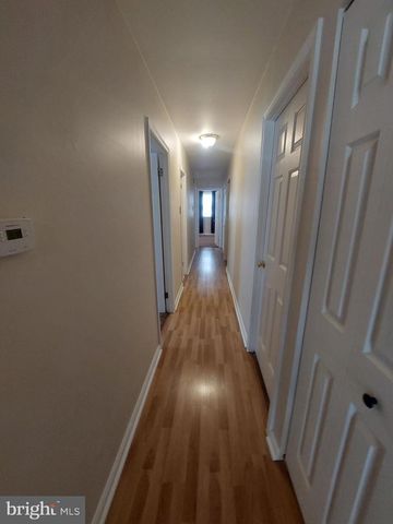 10960 TEMPLETON DR, Philadelphia, PA 19154