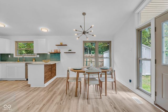 9105 Washington Boulevard, Indianapolis, IN 46240