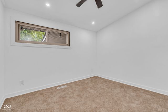 9105 Washington Boulevard, Indianapolis, IN 46240