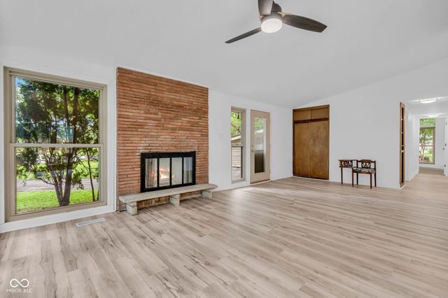 9105 Washington Boulevard, Indianapolis, IN 46240