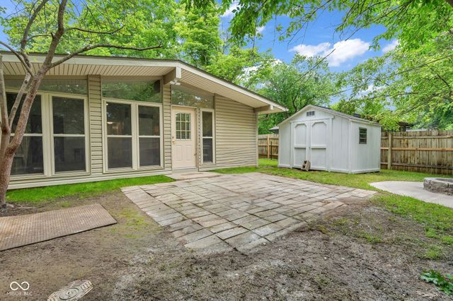 9105 Washington Boulevard, Indianapolis, IN 46240