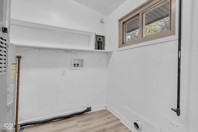 9105 Washington Boulevard, Indianapolis, IN 46240