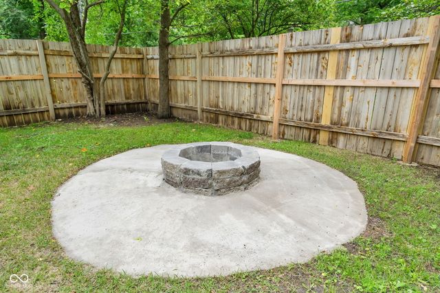 9105 Washington Boulevard, Indianapolis, IN 46240