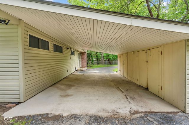 9105 Washington Boulevard, Indianapolis, IN 46240