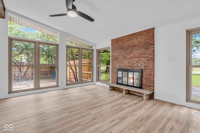 9105 Washington Boulevard, Indianapolis, IN 46240