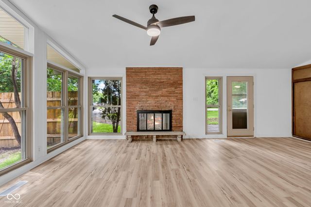 9105 Washington Boulevard, Indianapolis, IN 46240