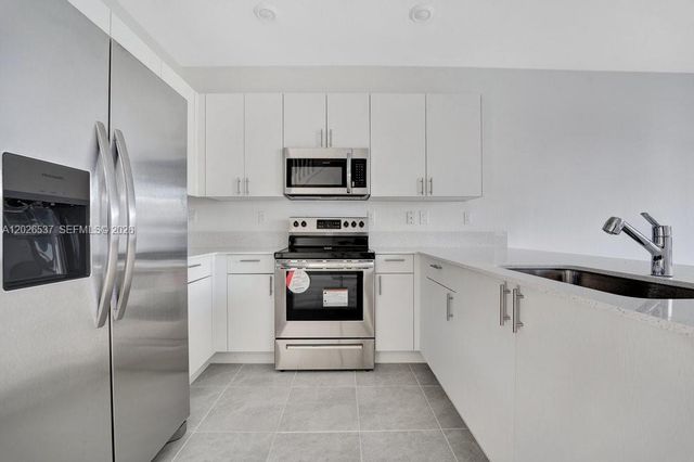 1716 SE 26th Rd 1716, Homestead, FL 33035