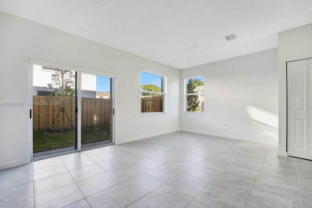 1716 SE 26th Rd 1716, Homestead, FL 33035