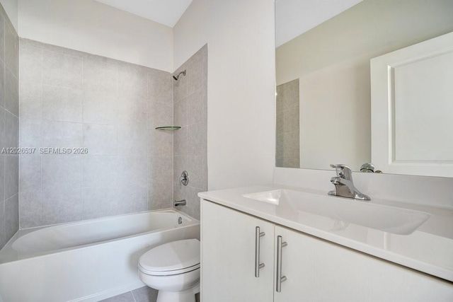 1716 SE 26th Rd 1716, Homestead, FL 33035