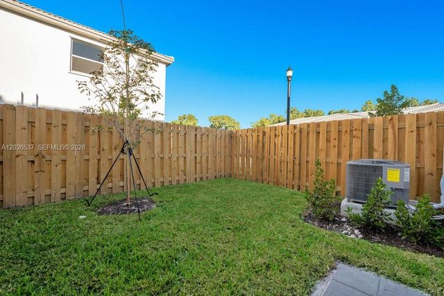 1716 SE 26th Rd 1716, Homestead, FL 33035