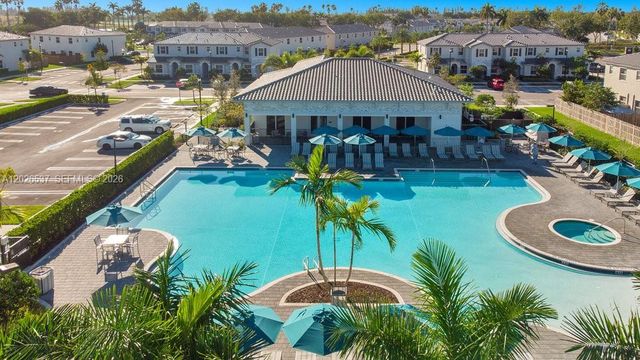 1716 SE 26th Rd 1716, Homestead, FL 33035