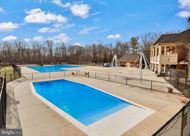 5250 STONEY BRANCH CT, Centreville, VA 20120