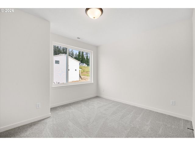 16017 Barlow Trail Ln, Oregon City, OR 97045