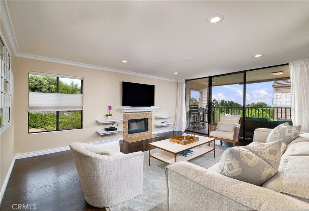 244 Dolphin Cove Court, Del Mar, CA 92014 — exterior
