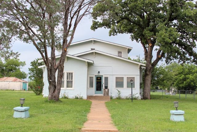 610 W 6th, Cisco, TX 76437