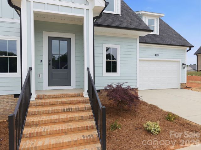 220 Autumn Blaze Road, China Grove, NC 28023