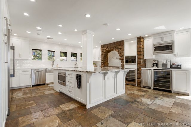 7110 S Evanston Avenue, Tulsa, OK 74136