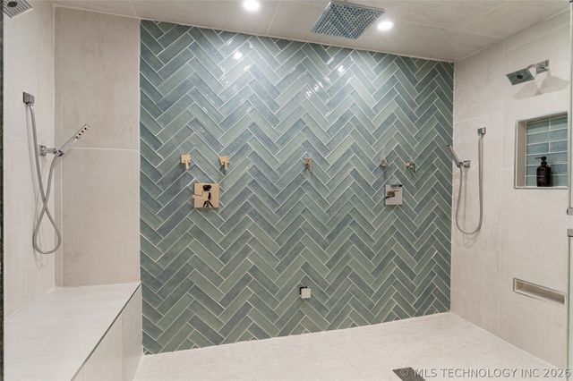 7110 S Evanston Avenue, Tulsa, OK 74136