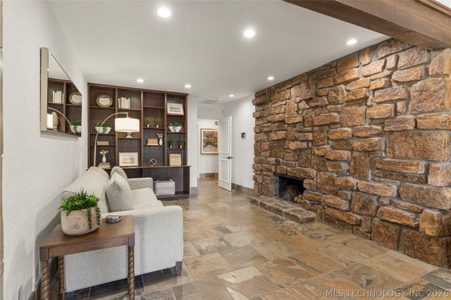 7110 S Evanston Avenue, Tulsa, OK 74136