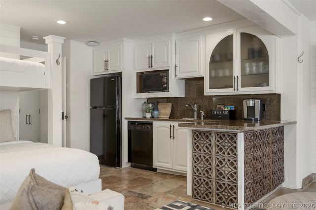 7110 S Evanston Avenue, Tulsa, OK 74136