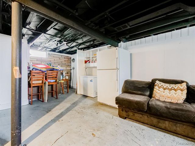 21733 Rausch Avenue, Eastpointe, MI 48021