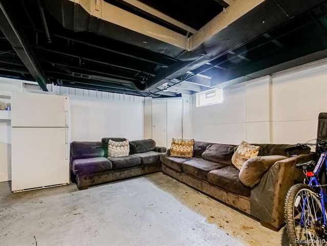 21733 Rausch Avenue, Eastpointe, MI 48021