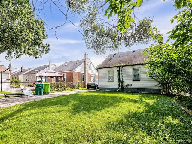 21733 Rausch Avenue, Eastpointe, MI 48021