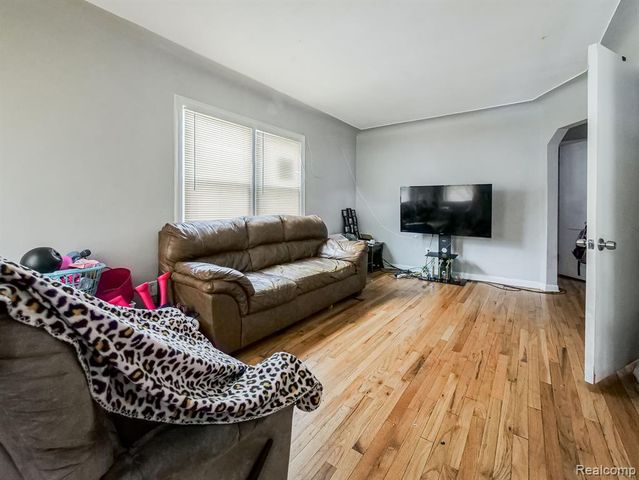 21733 Rausch Avenue, Eastpointe, MI 48021