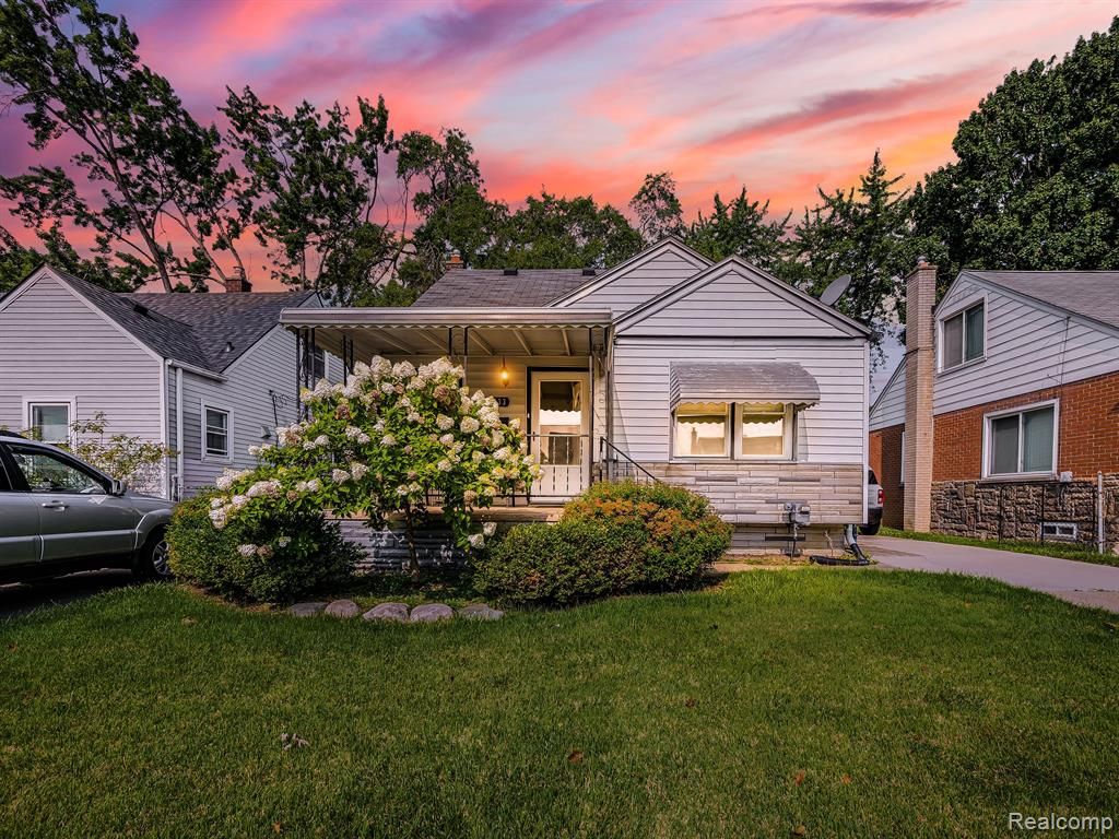 21733 Rausch Avenue, Eastpointe, MI 48021