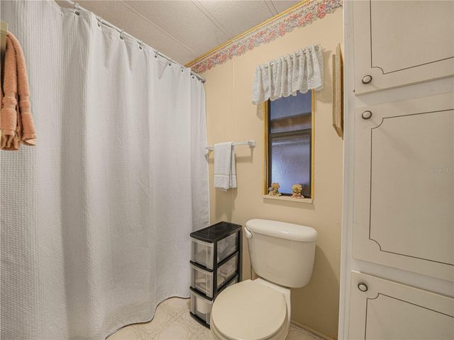 1679 FOXWAY DRIVE, Lakeland, FL 33810