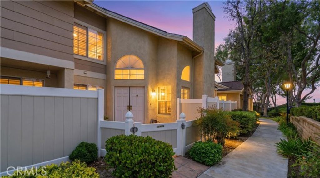 26325 Loch Glen 62, Lake Forest (el Toro), CA 92630
