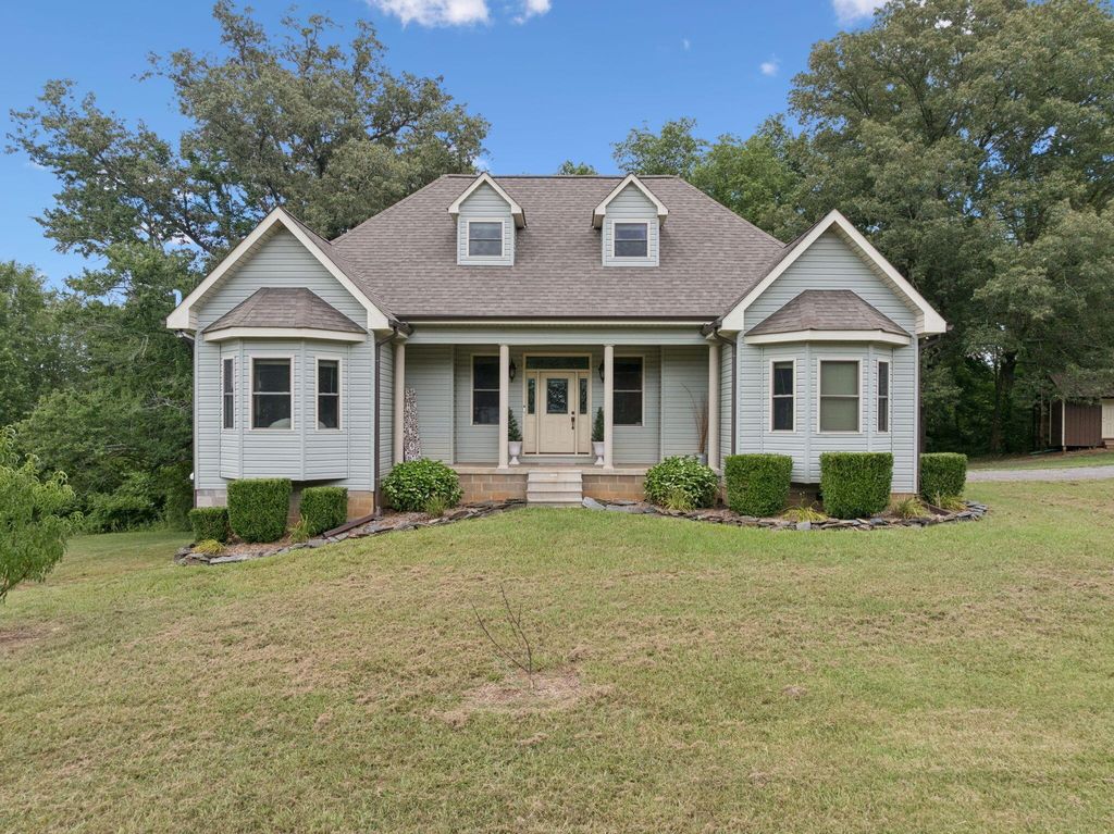 246 Akins Road, Tellico Plains, TN 37385