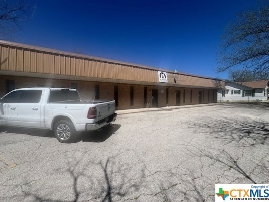 806 S Main Street, Copperas Cove, TX 76522