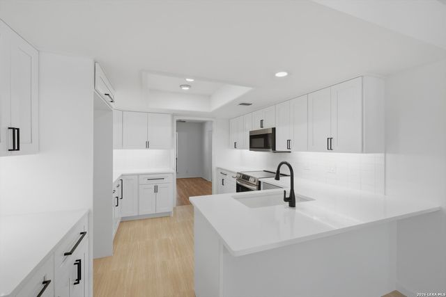 802 Sherman Oak, San Antonio, TX 78232