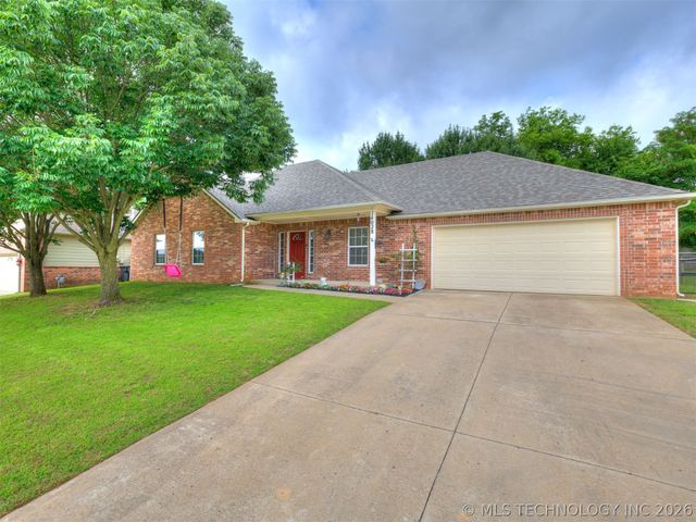14028 S 298th East Avenue, Coweta, OK 74429