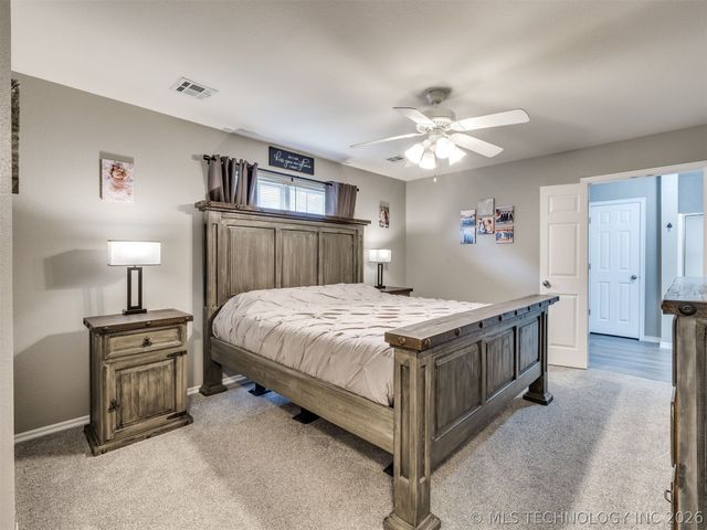 14028 S 298th East Avenue, Coweta, OK 74429
