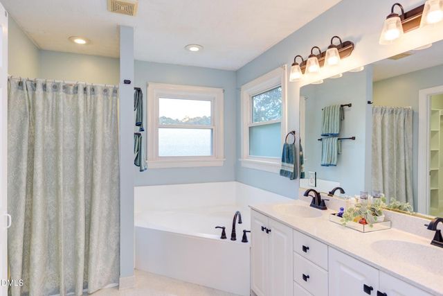 3809 Victorian Grace Lane, Apex, NC 27539