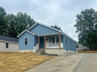 177 Hayward Avenue, Conneaut, OH 44030