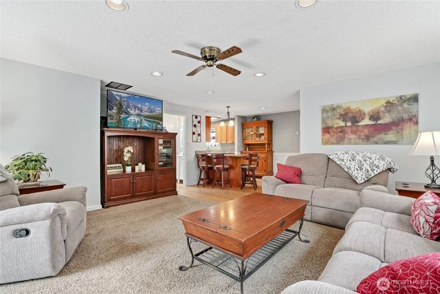 975 Front Street S, Issaquah, WA 98027