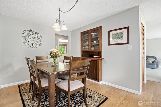 975 Front Street S, Issaquah, WA 98027