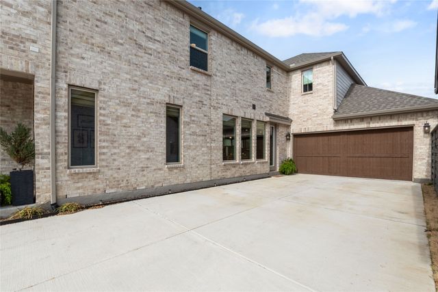 1109 Marigold Street, Aubrey, TX 76227