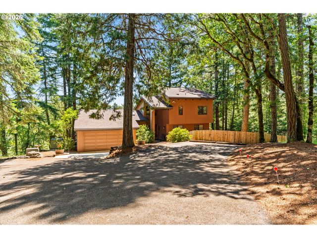 28560 SUTHERLIN Ln, Eugene, OR 97405