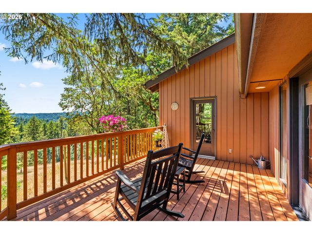 28560 SUTHERLIN Ln, Eugene, OR 97405