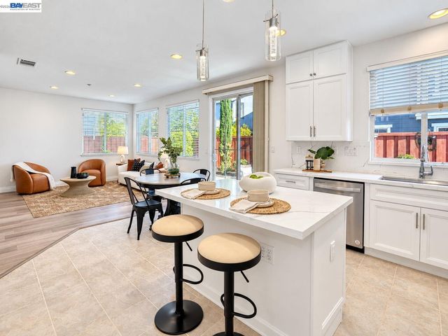 1098 Boyle St., Union City, CA 94587