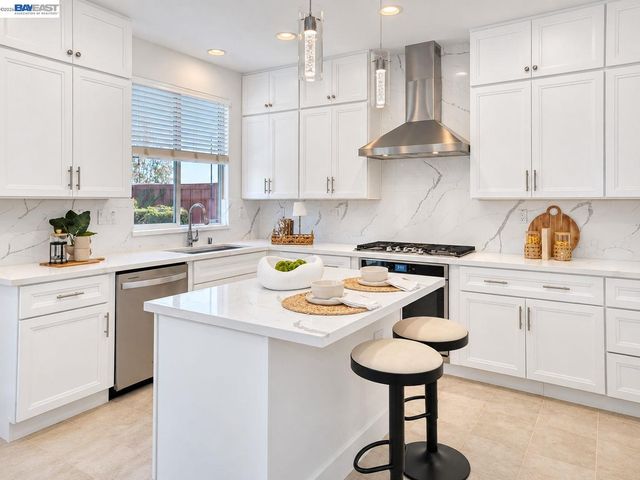 1098 Boyle St., Union City, CA 94587