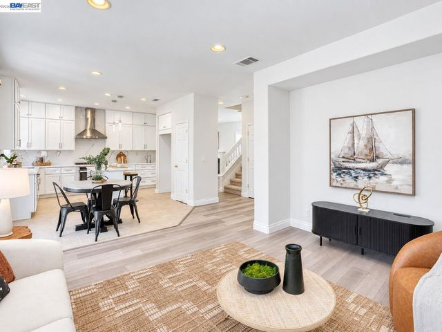 1098 Boyle St., Union City, CA 94587