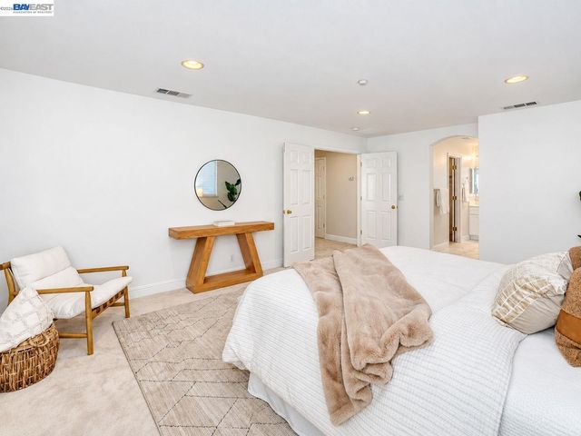 1098 Boyle St., Union City, CA 94587