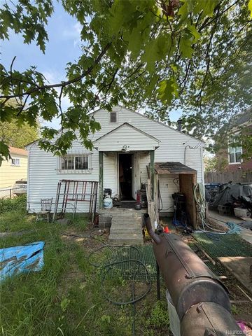 21385 Garden Lane, Ferndale, MI 48220