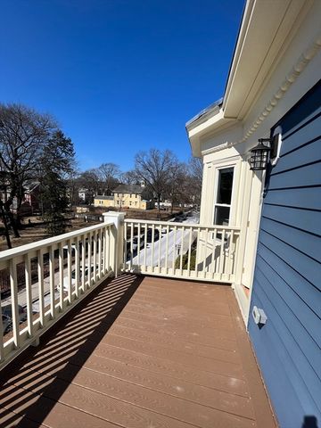 11 Eliot 3, Boston, MA 02130